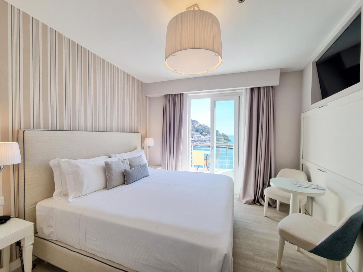 Hotel Plaza Порто-Аццурро Екстер'єр фото