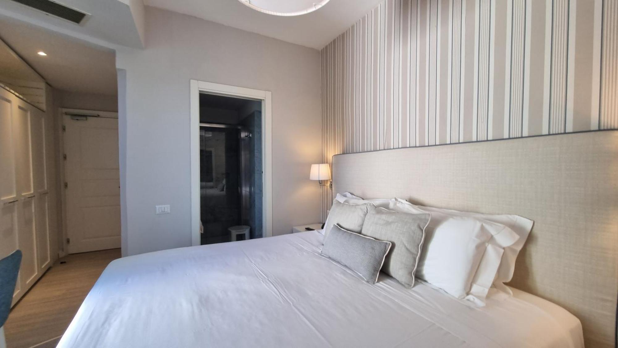 Hotel Plaza Порто-Аццурро Номер фото